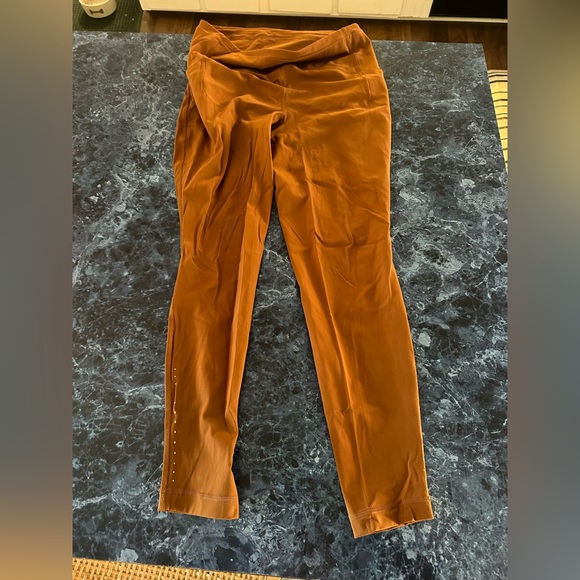 Lululemon Fast and Free Leggings - Picture 2 of 5